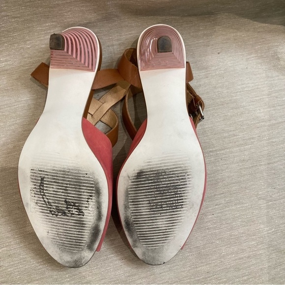 PILCRO & THE LETTERPRESS Sz 8 Anthropologie Suede Cap Lucite Stripe Heel Sandals - Picture 8 of 11